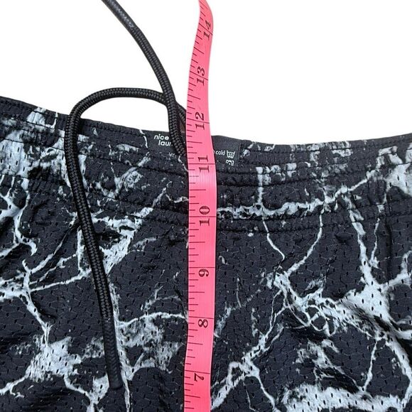 Nice laundry 4” pocket marble shorts black large - Picture 8 of 9